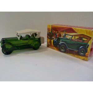 Vintage Avon Maxwell '23 Deep Woods Aftershave Green Glass Car Decanter